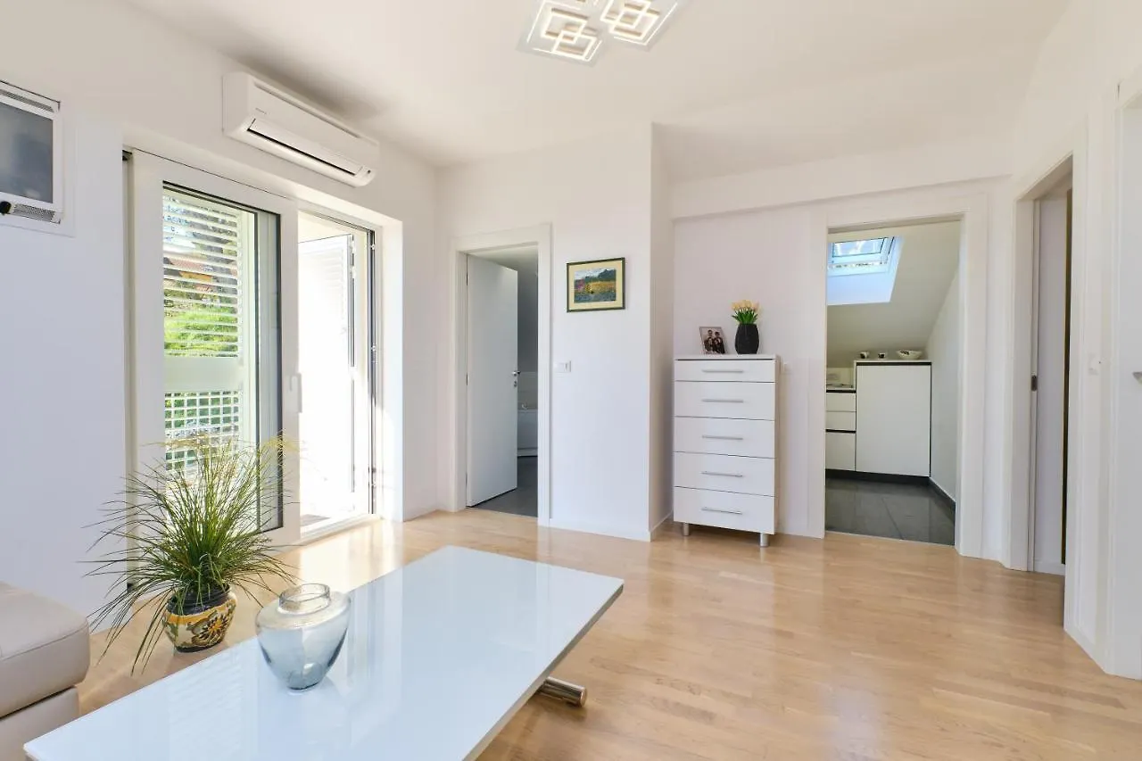 Brunohome - Design Apartment By The Sea Mali Losinj Croatia