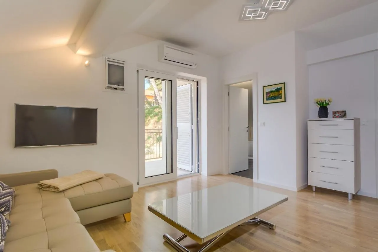 Brunohome - Design Apartment By The Sea Mali Losinj Croatia