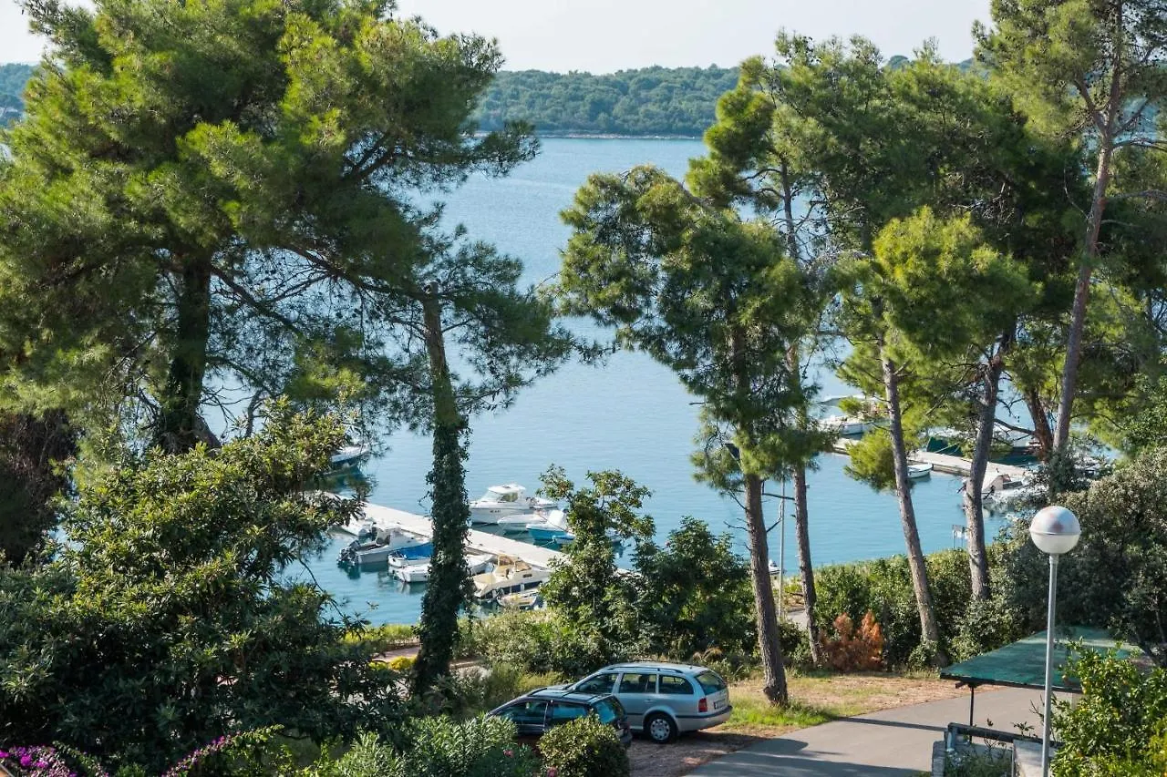 Brunohome - Design Apartment By The Sea Mali Losinj 0*,