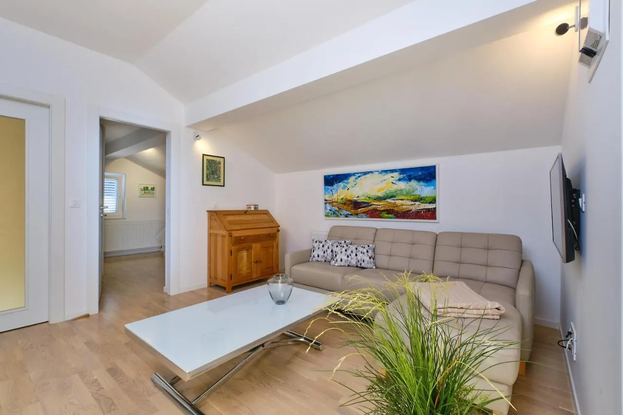 Brunohome - Design Apartment By The Sea Mali Losinj