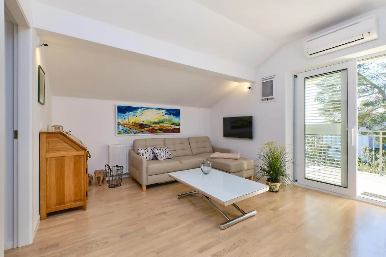 Brunohome - Design Apartment By The Sea Mali Losinj